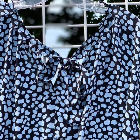 Light blue chiffon top - Picture 4 of 5